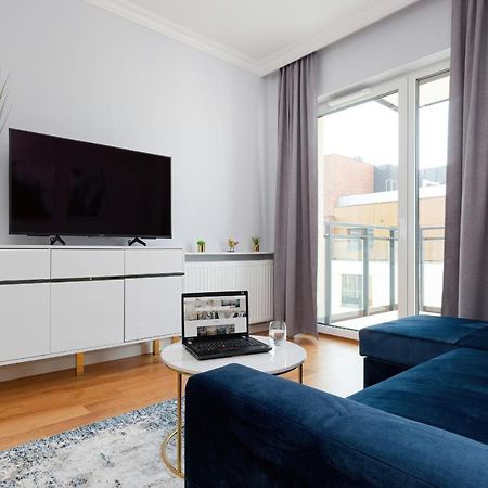 Apartament Dom Przy Okrzei By Renters Prestige Warszawa Exteriör bild