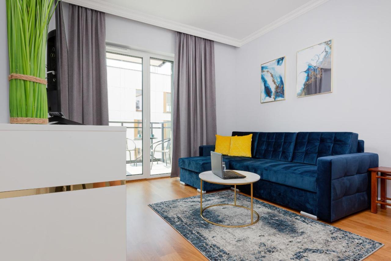 Apartament Dom Przy Okrzei By Renters Prestige Warszawa Exteriör bild