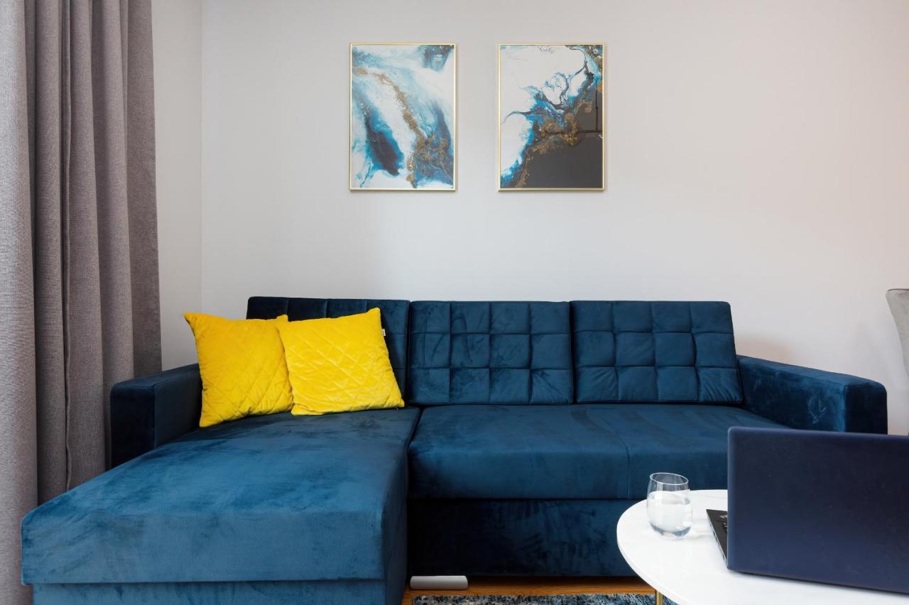 Apartament Dom Przy Okrzei By Renters Prestige Warszawa Exteriör bild