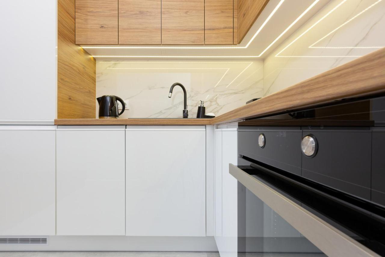 Apartament Dom Przy Okrzei By Renters Prestige Warszawa Exteriör bild